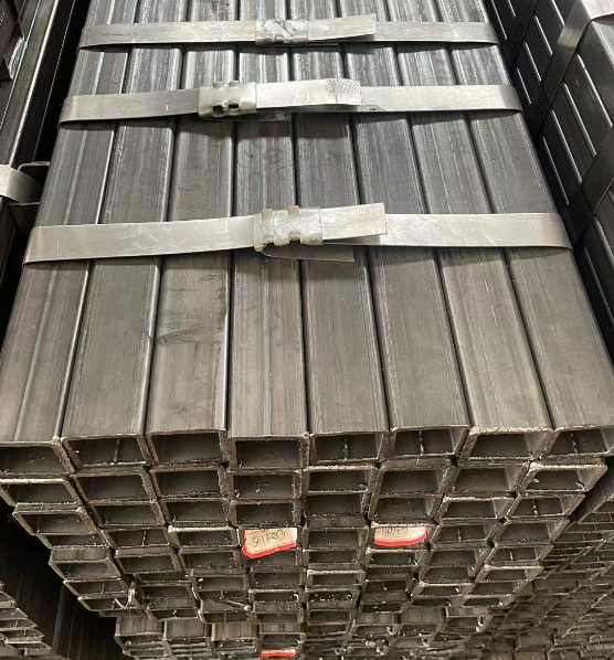 哈密工业用梯子 镀锌管焊接梯子 铁梯子方管梯