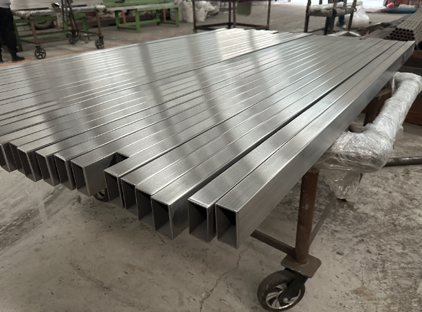 哈密新能源汽车用不锈钢方管 现货